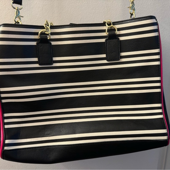 Betsey Johnson Large Purse - Picture 3 of 6